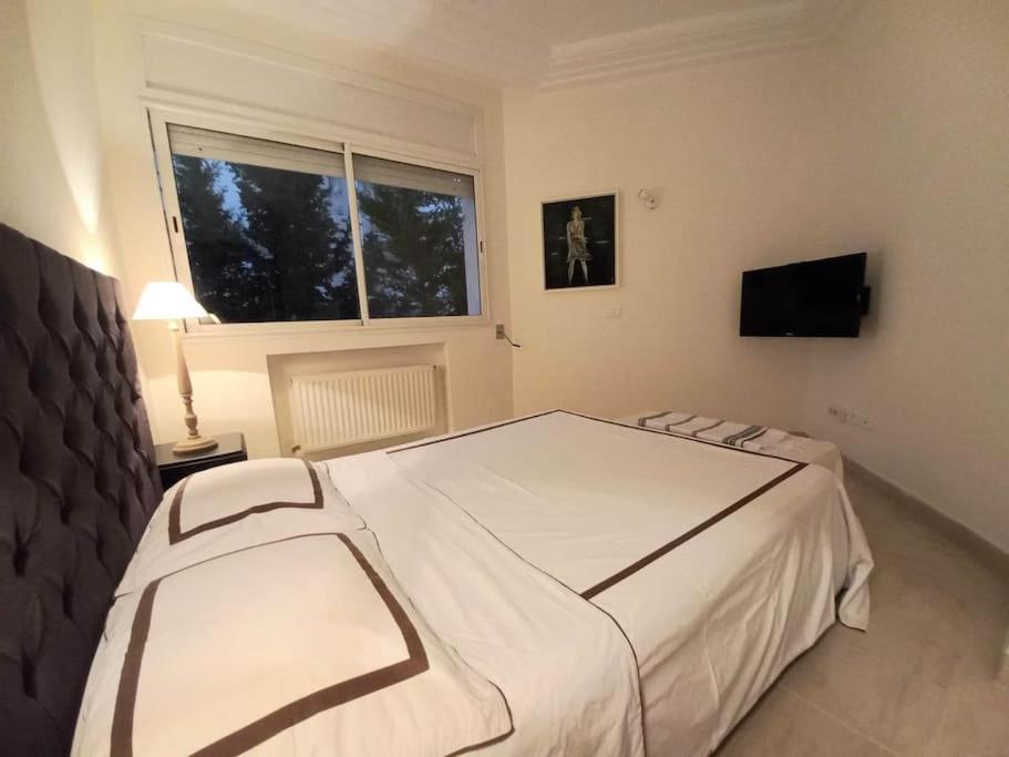 Tres Bel Appartement Idealement Place 拉马萨 外观 照片